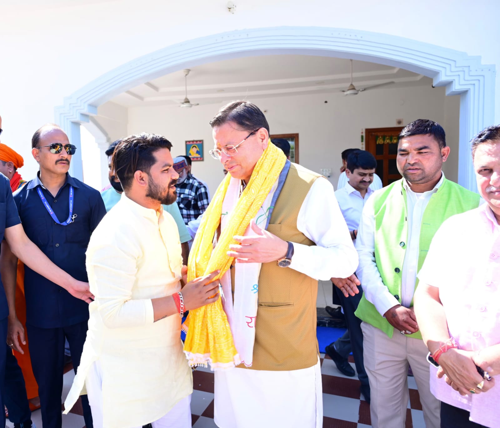 सभासद अश्वनी कुमार ने सीएम धामी से की मुलाकात, विकास कार्यों पर हुई चर्चा